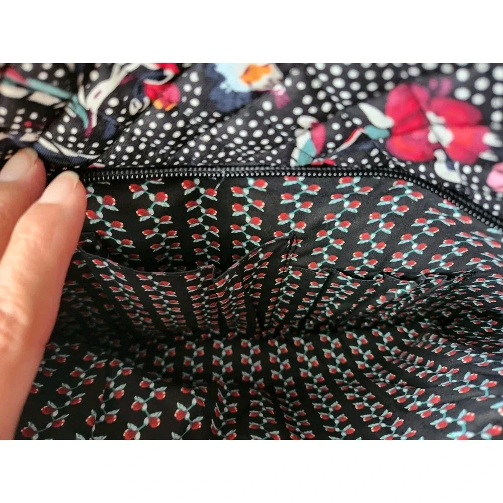 Vera‎ Bradley Womens Perennials Noir Dot Laptop Organizer Bag Floral Black Red